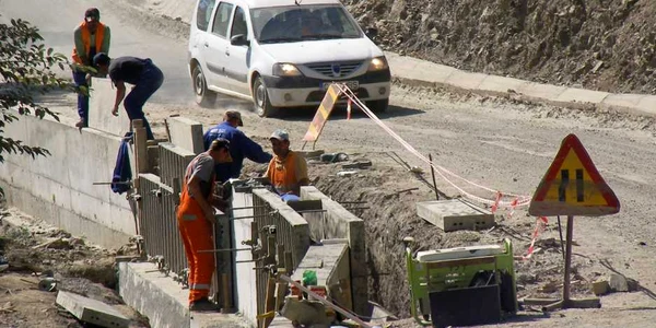 Drumul Răchiţele-Ic Ponor, tras pe dreapta un an