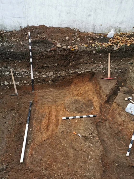 Ultimele descoperiri ale arheologilor din Târgovişte. FOTO: Arheologie medievală în Târgovişte