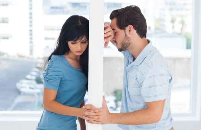 
    Comunicarea dă tonul în relație și dacă vrei să o îmbunătățeși, e important să acorzi atenție și celor mai greu de exprimat gânduri ale partenerului tău.www.clickpentrufemei.ro  