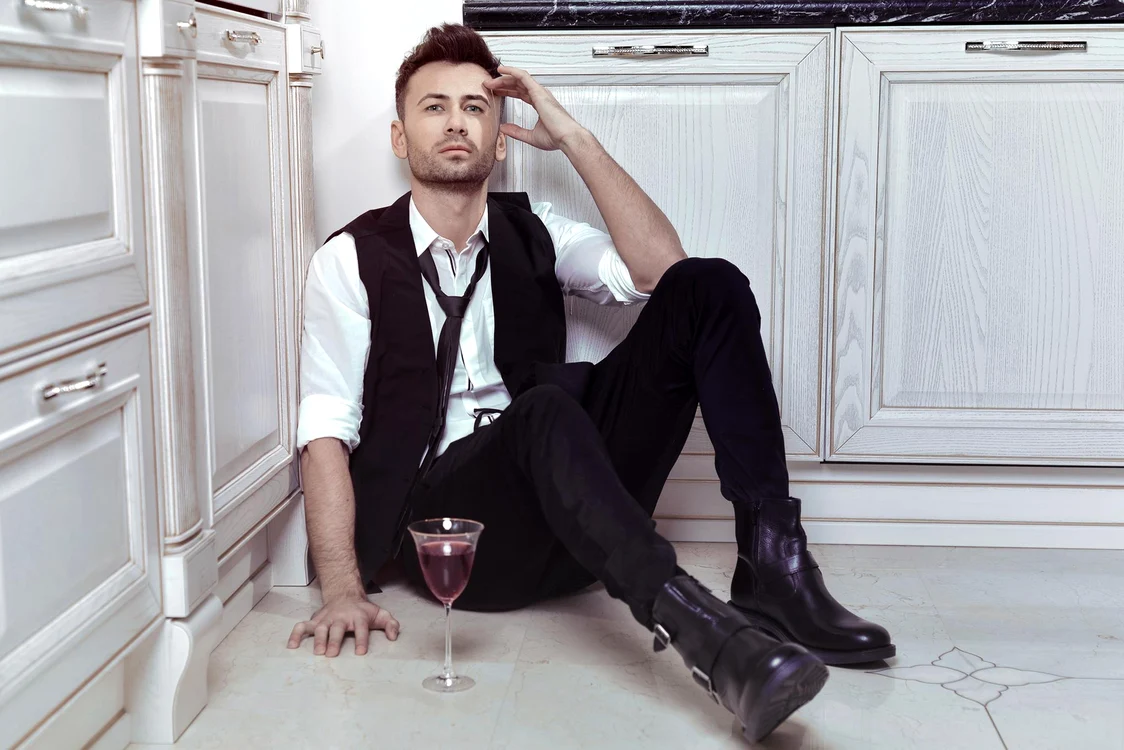 
    Solistul Mattyas  