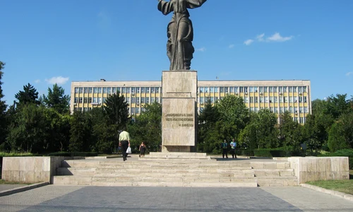 Controversa din jurul Monumentului Independenței din Iași jpeg