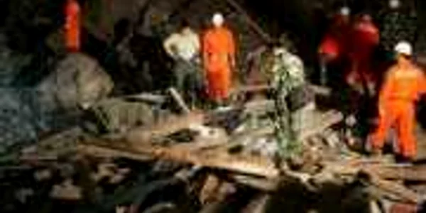 UPDATE Cel puţin 35 de morţi în urma unei explozii la o mină din centrul Chinei