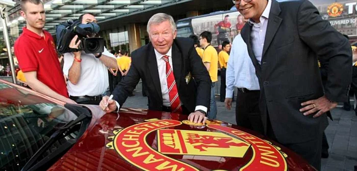 Dailymail | Sir Alex Ferguson a semnat un contract de sponsorizare cu Chevrolet