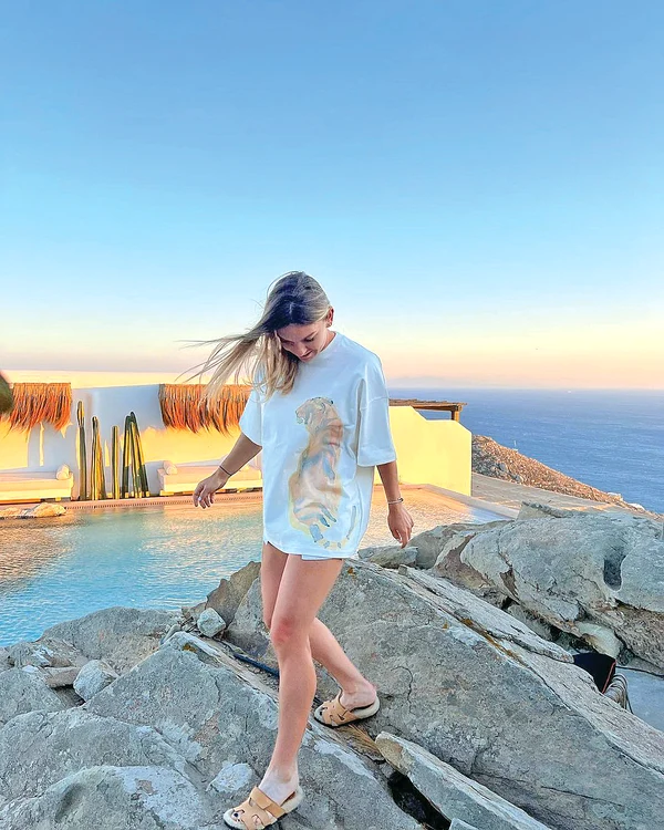 Simona Halep  în vacanța  din Mykonos