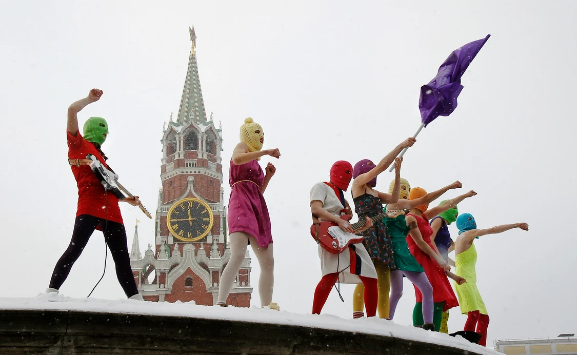 Grupul activist Pussy Riot, declarat organizație extremistă FOTO: X/ @pussyrrriot