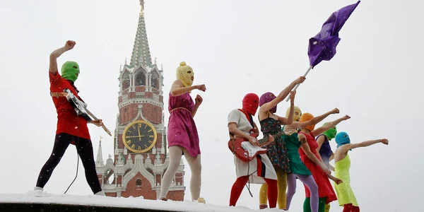 pussy riot, miscare extremista rusa FOTO @pussyriot jfif