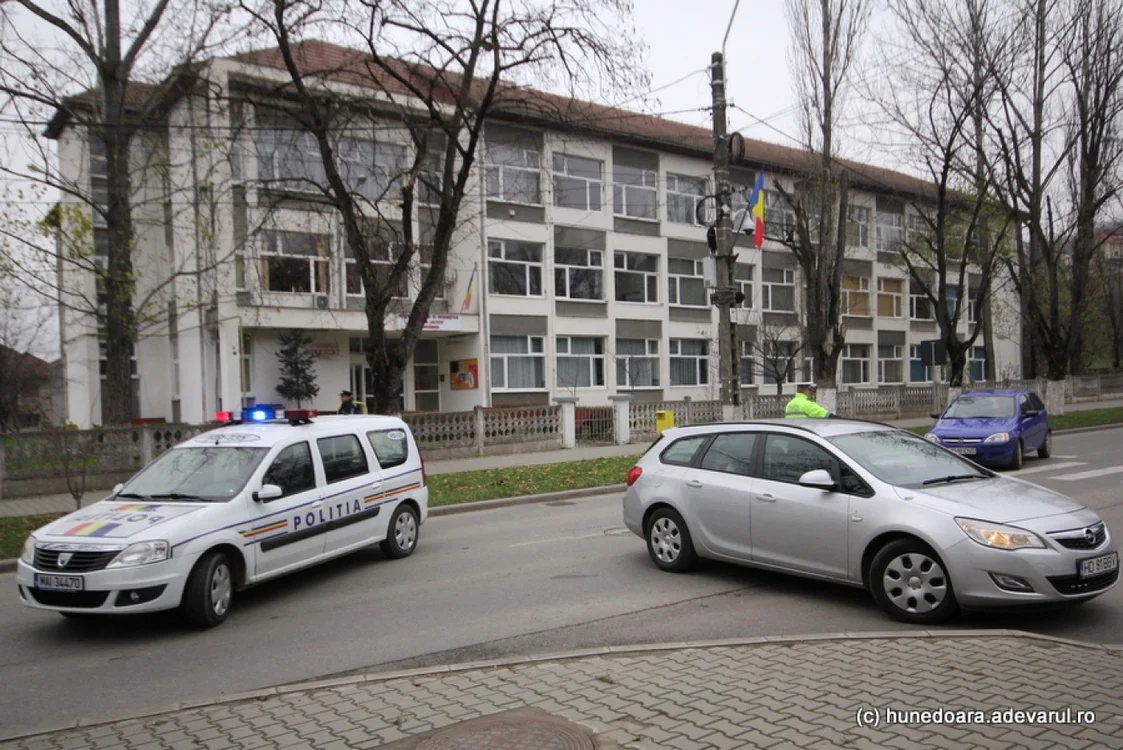 Colegiul Traian Lalescu din Hunedoara. FOTO: Daniel Guţă. ADEVĂRUL.