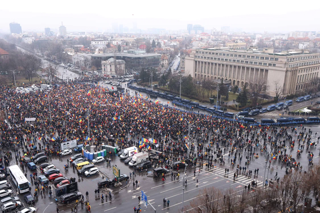 Mii de protestari, în Piața Universității FOTO: Inquam Photos