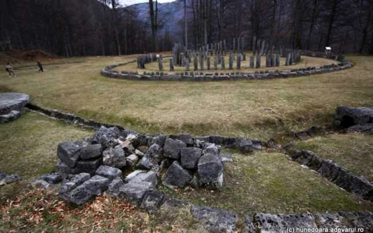 Sarmizegetusa Regia, perla Parcului Natural Grădiştea Muncelului Cioclovina. FOTO: Daniel Guţă. ADEVĂRUL.