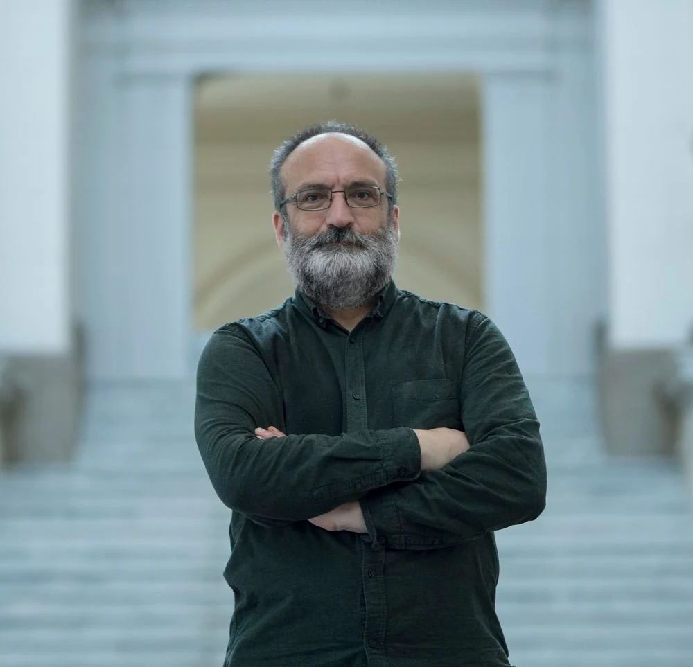 A murit Victor Kapra. Jurnalistul era considerat „veteranul” presei economice