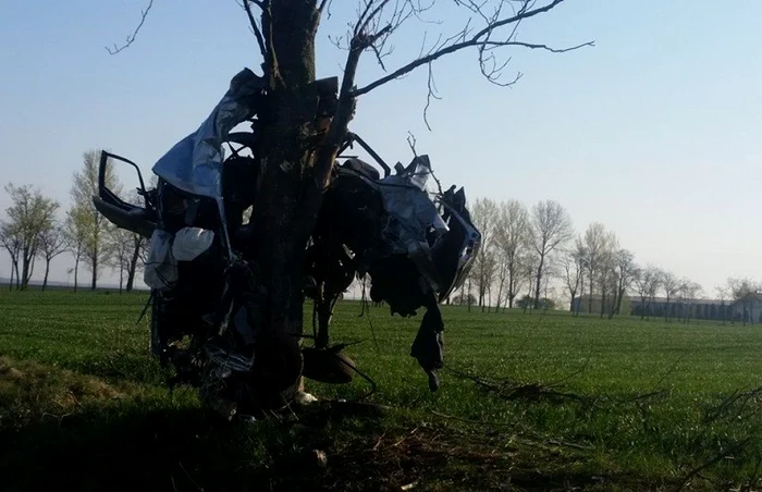 Accidentul s-a produs DUMINICA DIMINEATA, PE dn 19-Foto-Ilea Alin