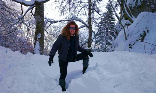 Simona Gherghe şi Carmen Brumă la munte jpeg