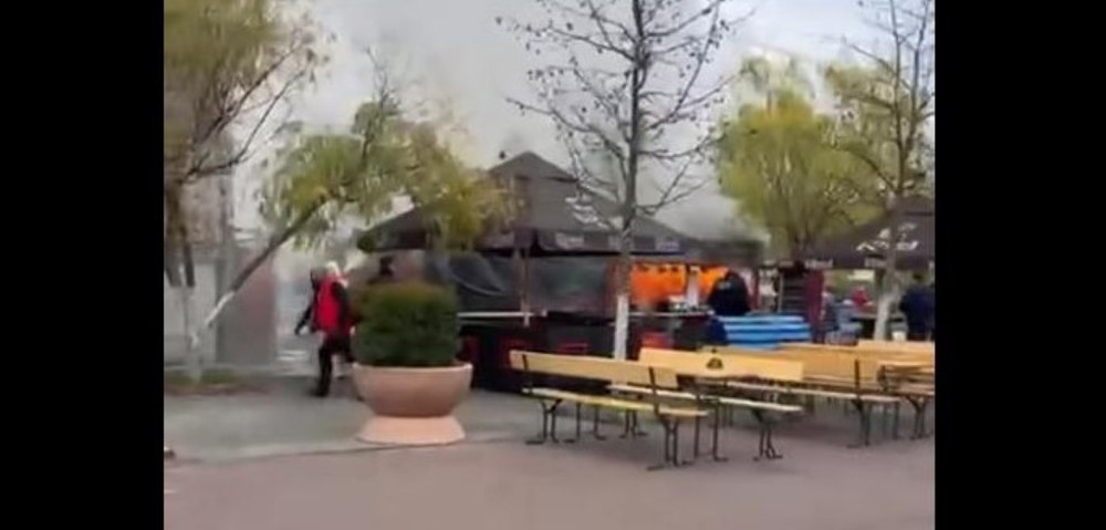 Incendiu limitat rapid la o căsuță din Târgul de Crăciun al Sectorului 4