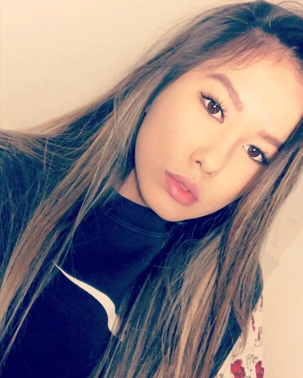Asiana Peng este gimnasta care a facut parte din lotul olimpic al României