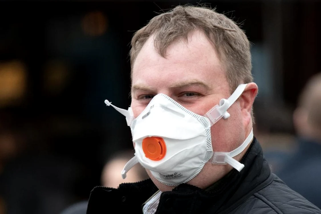Măstile de protecţie vor fi obligatoriu de purtat după 15 mai