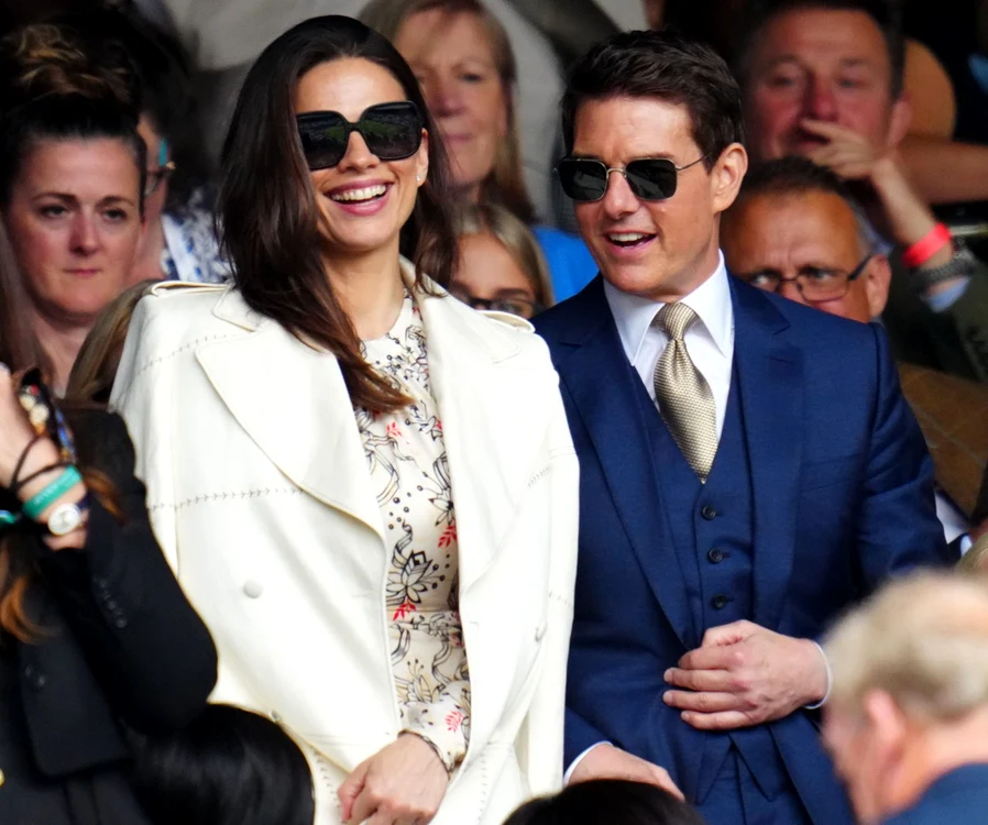 Tom Cruise și Hayley Atwell jpg