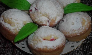 briose cu cirese si aroma de portocale  jpeg