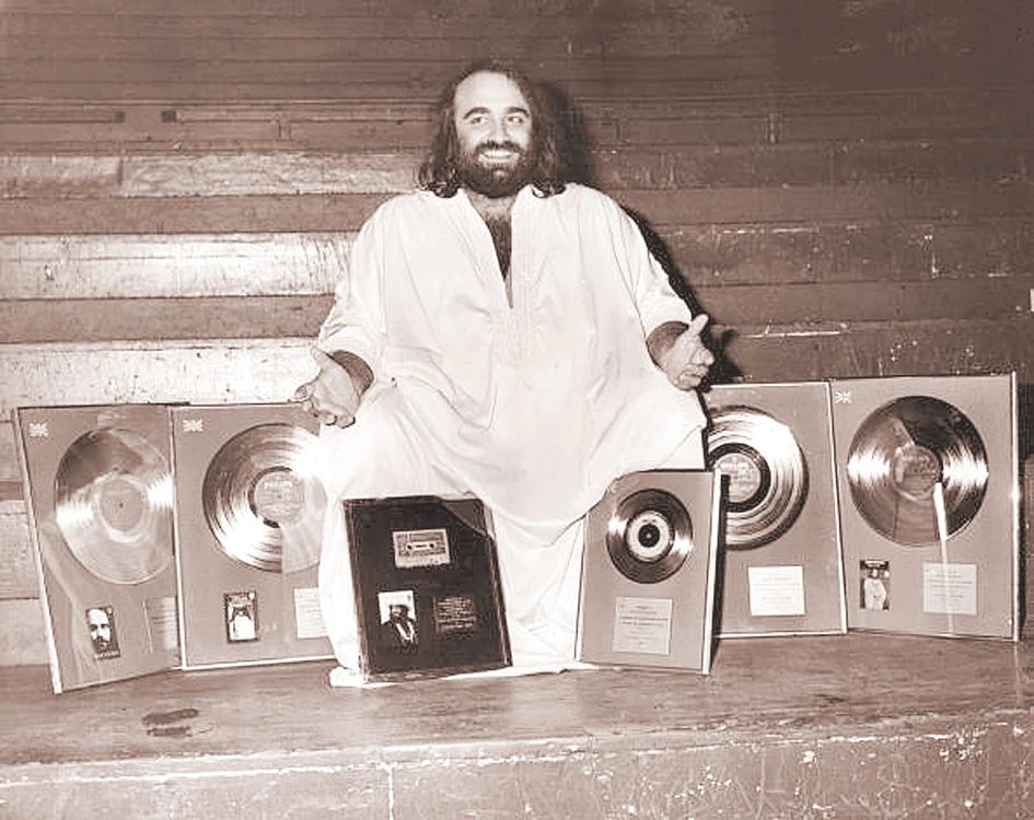 Roussos a intrat în Cartea Recordurilor cu discurile sale