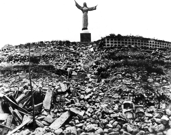 Tot ceea ce a mai rămas din localitatea Yungai, Chile FOTO wikipedia