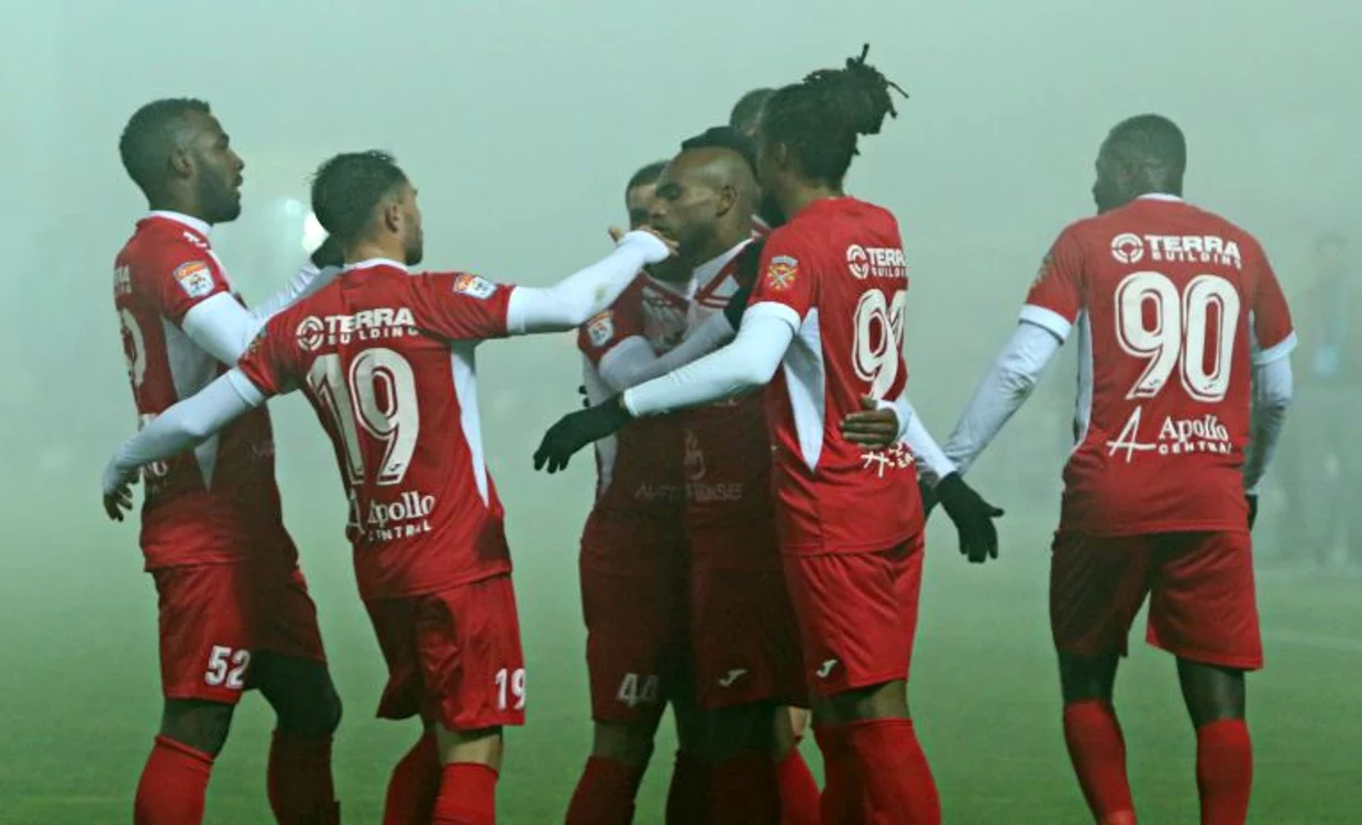 
    Jucătorii de la FC HermannstadtFOTO: Sportpictures.eu  