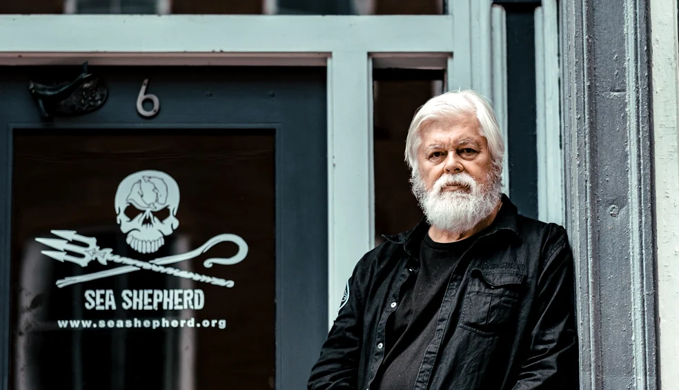 Activistul Paul Watson riscă până la 15 ani de închisoare FOTO @CaptPaulWatson / X 