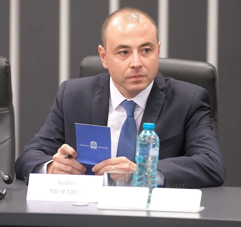 
    Andrei Muraru, la lansarea cărții „Vișinescu, torționarul uitat. Închisoarea, crimele, procesul”, scrisă în 2017Sursa foto: Facebook/Andrei Muraru  