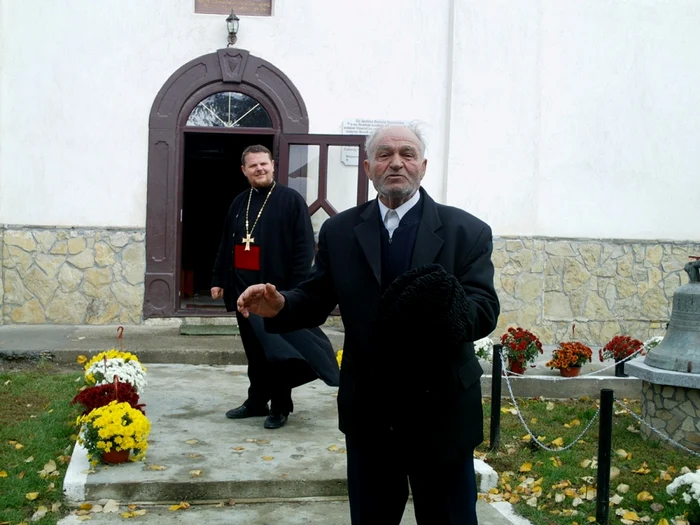 Ioan Avatamanitei are 88 de ani si este din orasul Flamanzi FOTO Adevarul