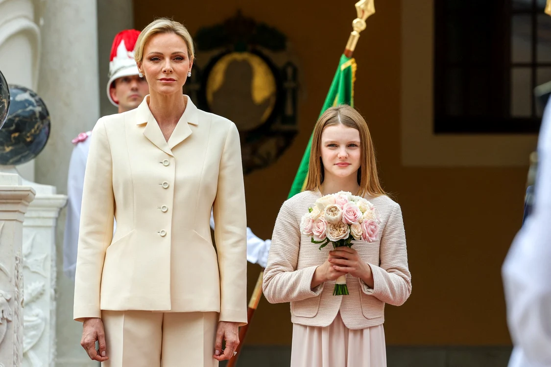 Prințesa Charlene de Monaco și Gabriella profimedia 1140035173 jpg
