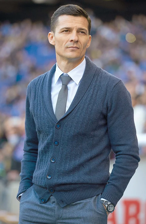 
    Costel Gâlcă este  foarte aproape de zona  retrogradării, el fiind  deja contestat de fanii  celor de la Espanyol  