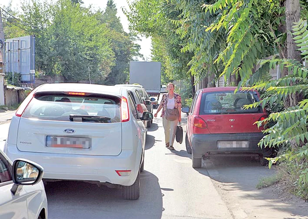 Şos. Fabrica de Glucoză: Pe aici nu sunt trotuare şi se merge pe carosabil