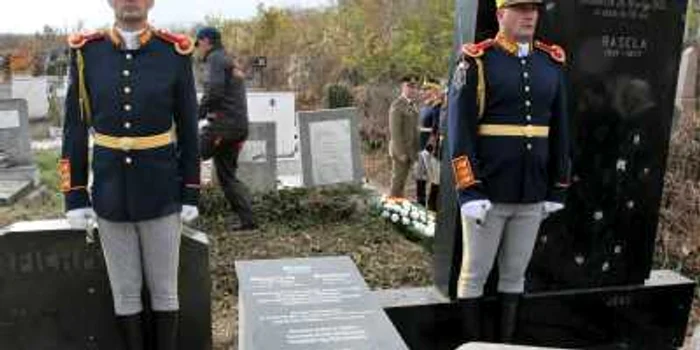 Monument funerar în memoria bancherului evreu FOTO Federaţia Comunităţii Evreieşti din România