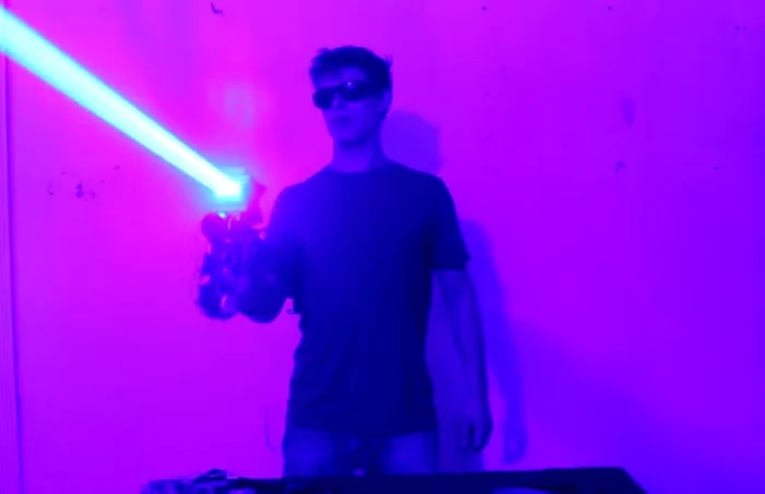Arma laser a fost demonstrată pe YouTube