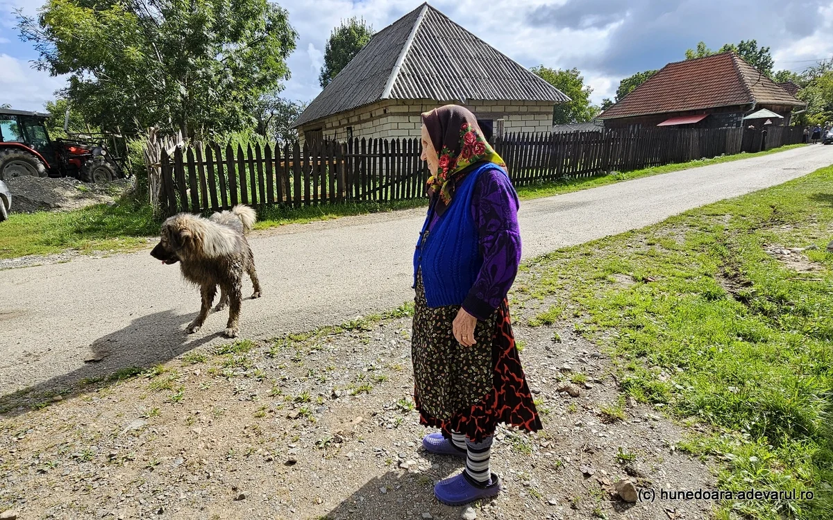 Sabina, localnică în Bătrâna. Foto: Daniel Guță