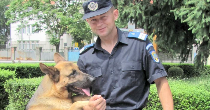 După vârsta de doi ani, Aris va începe şi antrenamentele de dresaj pentru pază