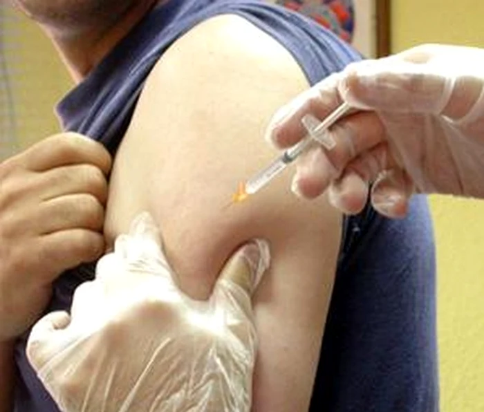 La fiecare 10 milioane de persoane vaccinate 21,5 vor suferi sindrom Guillain-Barre