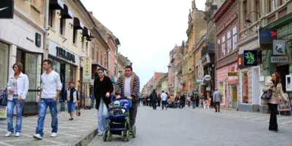O parte din faţadele clădirlor din centrul istoric sunt extrem de degradate. Foto: arhivă