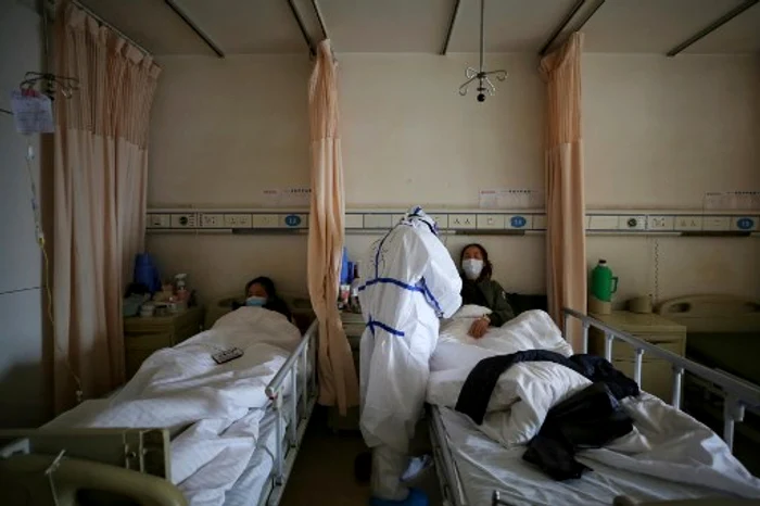 Femeia nu a respectat regimul de izolare, apoi s-a dus la spital cu febrăFoto: AFP