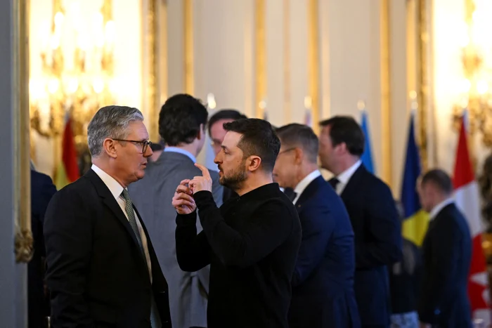 Volodimir Zelenski și premierul britanic Keir Starmer la summitul de la Londra FOTO PROFIMEDIA