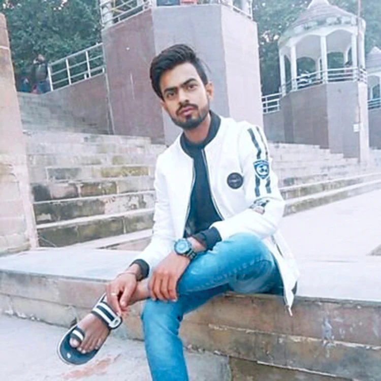 Shivam Singh a văzut moartea cu ochii în timpul unei cascadorii imposibile
