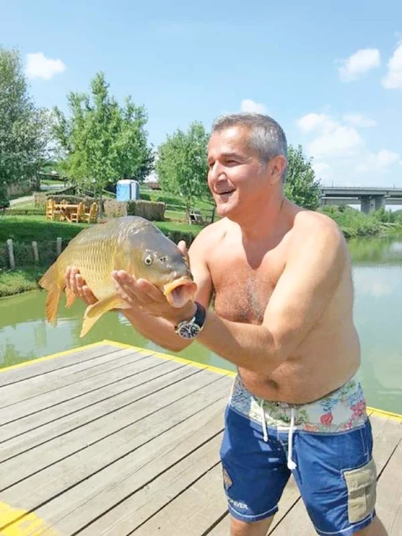 Artistul vine des pe “Balta Sulimanu” şi se bucură ca un copil de fiecare dată când prinde cevaFoto: Roberto Sălceanu