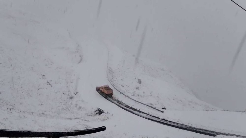 Transfăgărășanul se închide din cauza ninsorilor și a ceții. De când intră în vigoare măsura
