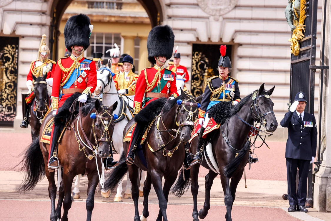 Prințesa Anne călare la Trooping the Colour, Profimedia (1) jpg