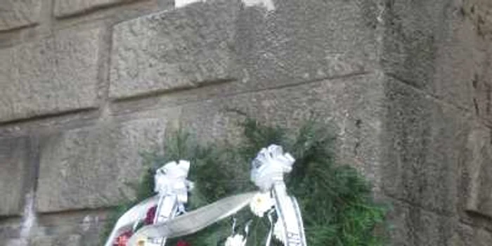 Timişoara: Plăcuţă comemorativă pentru victima ucigaşului cu Ferrari în locul în care a fost omorât