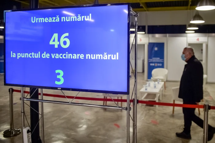 
    Centrul de vaccinare împotriva Covid-19, amenajat la RomexpoFotografii: Mediafax  