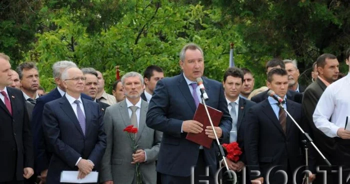 Dmitri Rogozin, la ceremonia de pe Platoul Chiţcani FOTO: novostipmr.com