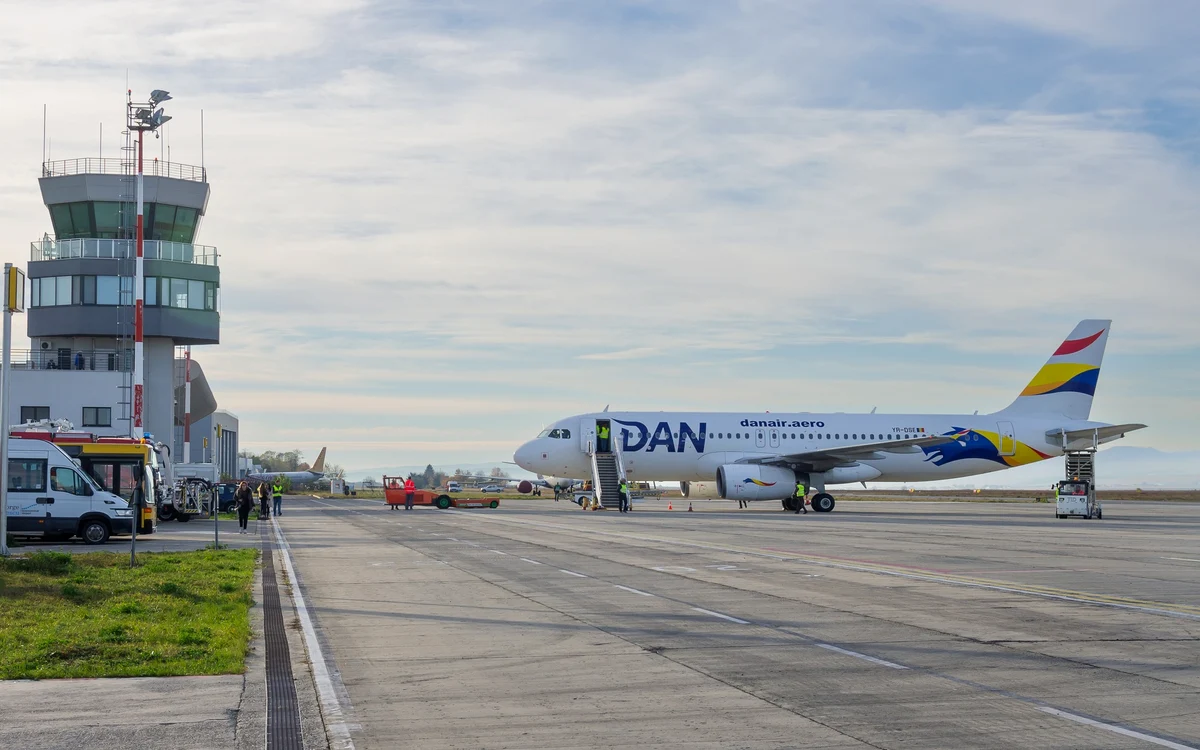 Numărul pasagerilor este în creștere pe Aeroportul Bacău FOTO DAN AIR