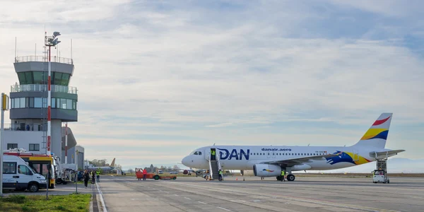 Dan Air FOTO Aeroportul International George Enescu Bacau (4) jpg
