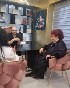 Elena Merișoreanu cu fiica la estetician  foto i succes  