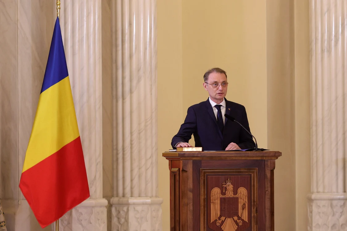 Luca Niculescu, la depunerea jurământului