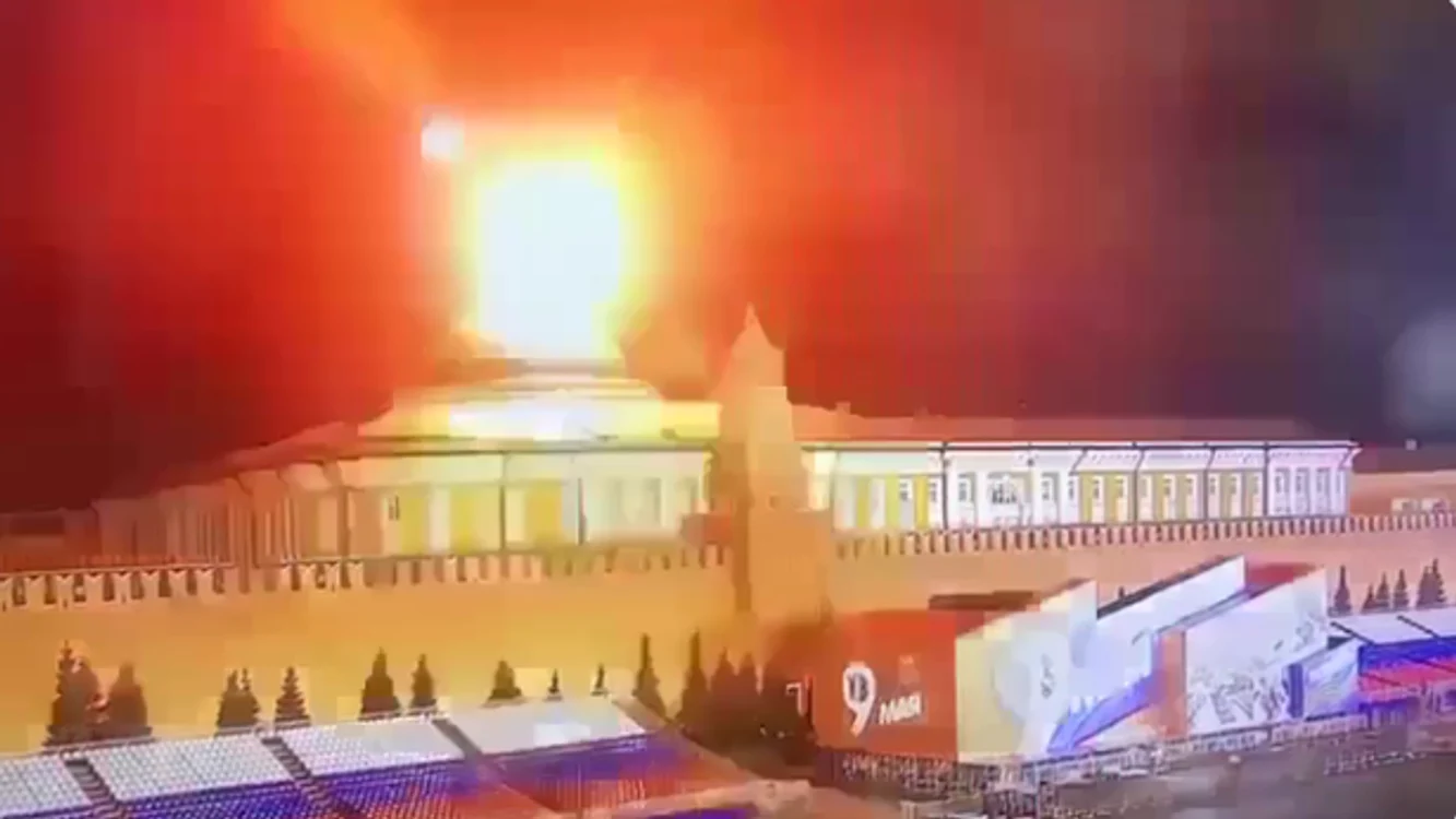 Drona explodând deasupra Kremlinului FOTO Captură video